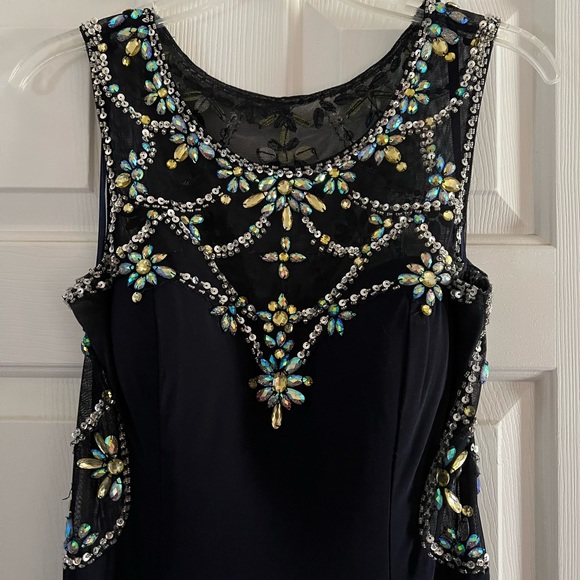 Betsy & Adam Formal Dress Size 12 - Picture 10 of 16